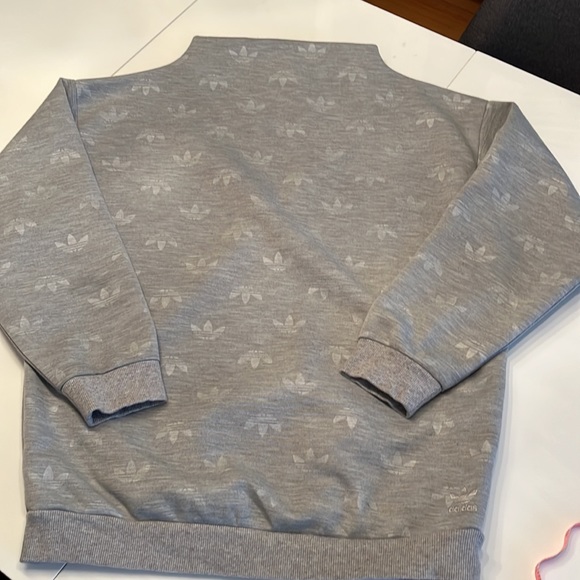 adidas Sweaters - Adidas sweater with pockets